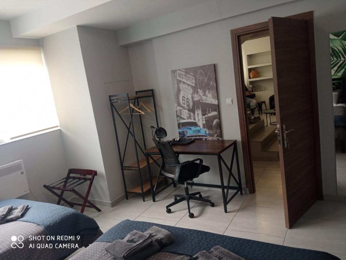 Patras' Hitech Apartment Exterior foto
